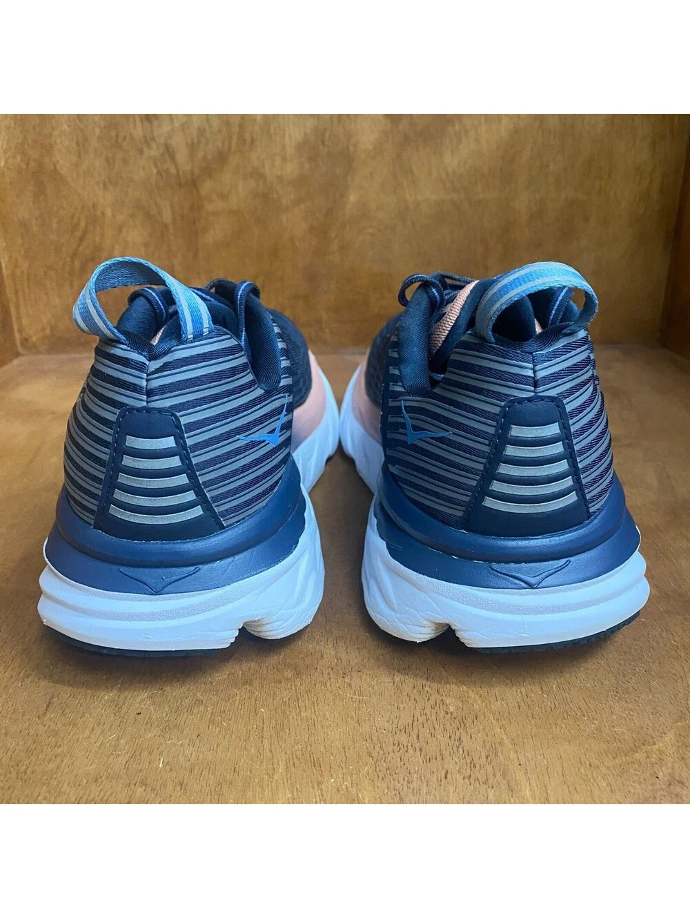 Hoka One One Bondi 6 Wide Running Shoes Womens Size 9.5 D Blue 1019272 MIDP